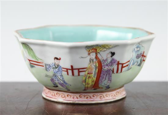 A Chinese famille rose octagonal bowl, Daoguang mark and probably of the period, 15.5cm